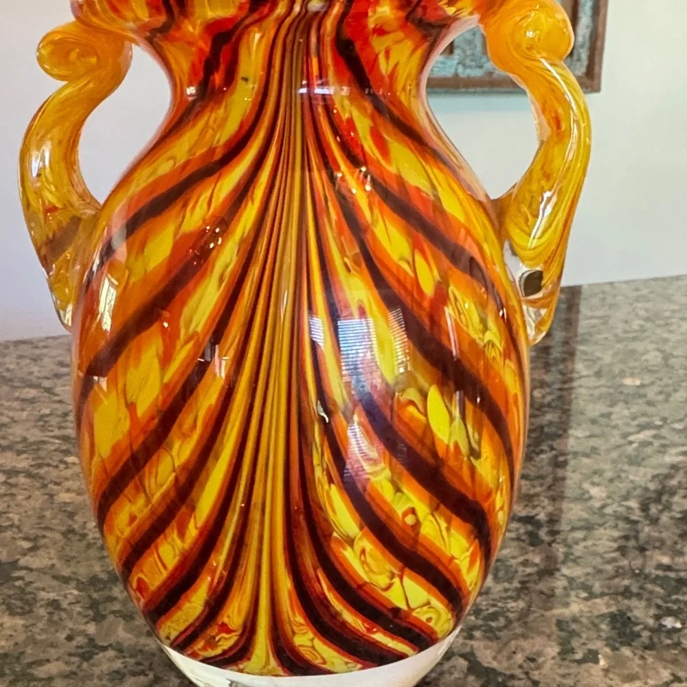 Murano Vibrant handblown Swirled Glass Vase EUC